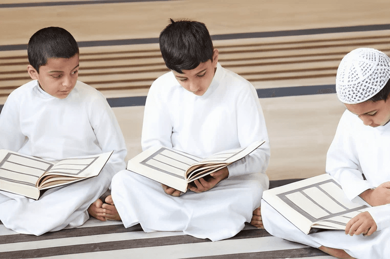 البرامج التربوية للشباب
